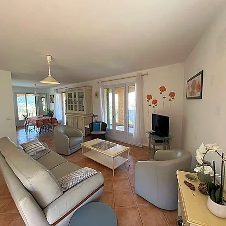 Superb With Sea View And Private Pool Monticello