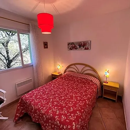 מלון Superb With Sea View And Private Pool מונטיסלו